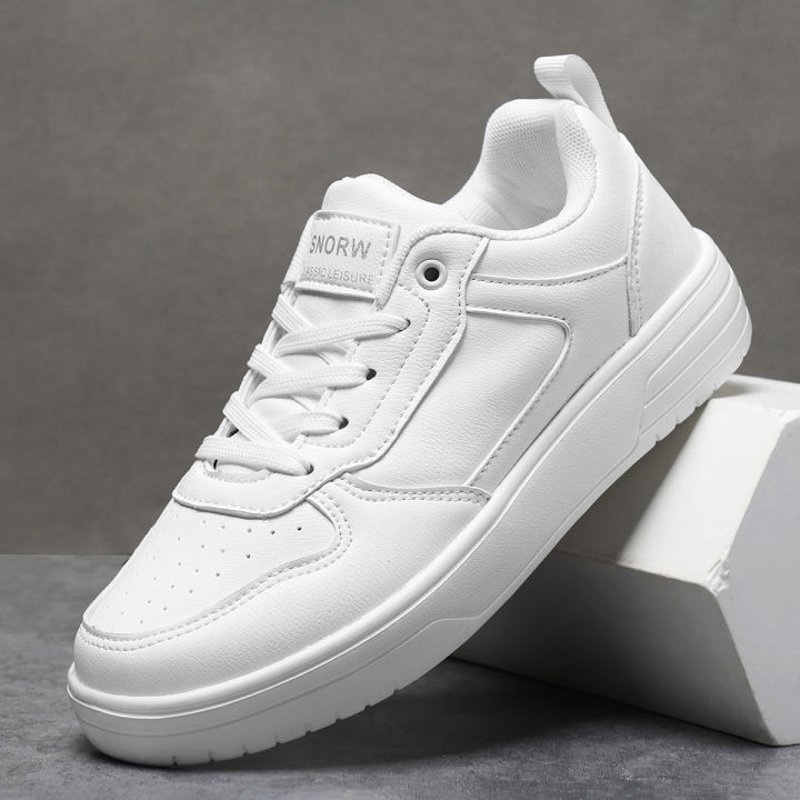 Women Skateboarding Shoes White Black (Overseas)